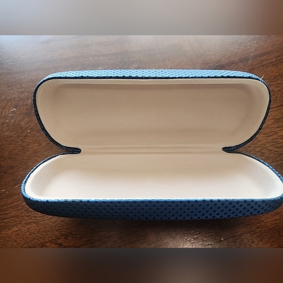 blue with black pokor dot eye glasses protection case - Picture 3 of 3